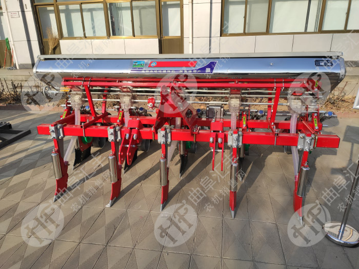 玉米高粱播種機